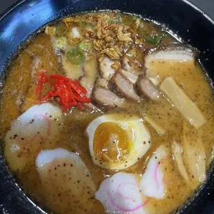 Tonkotsu Black Garlic Ramen