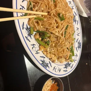 ramen and noodles, noodle soup, ramen, food, noodle dish, noodles