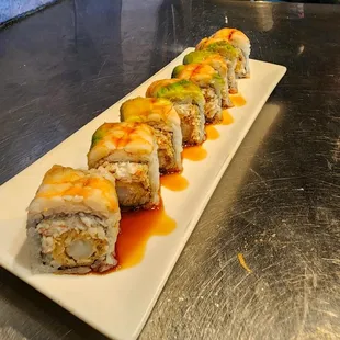 Simply Shrimp Roll is simply yummmmms!!