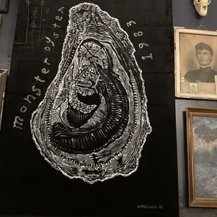 a black and white drawing of a oyster