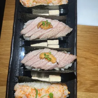 Uni Aburi Toro Nigiri