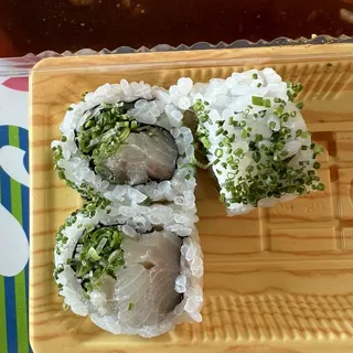Yellowtail Scallion Roll