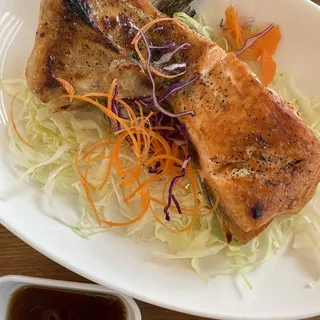 Salmon Collar