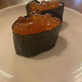 Salmon Egg Sushi