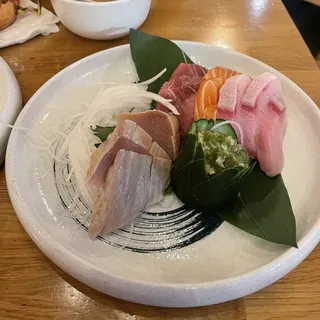 Sushi Sampler