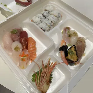 Sushi Deluxe