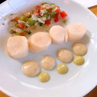 Hokkaido Scallop Sashimi