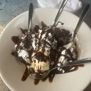 Cookies & Ice Cream Sundae