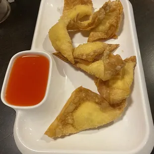 Crab Rangoon (8)