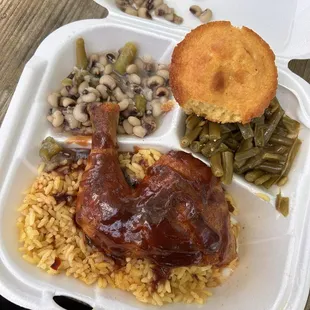 BBQ'd Chicken Leg Qtrs , Green Beans