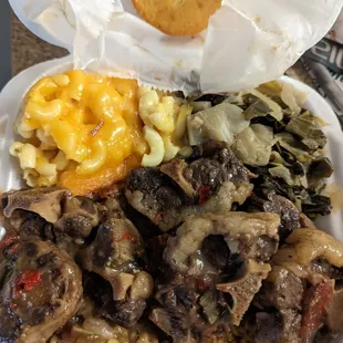 Oxtails Macaroni &amp; Cheese