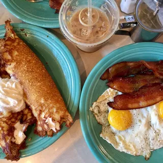 Banana Walnut Hotcakes