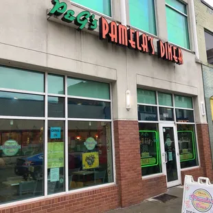 Pamela's on Forbes Avenue in Oakland. Outside.