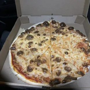 The Original P &amp; M Thin Crust Pizza