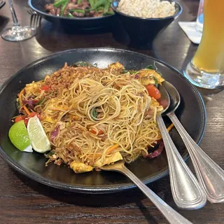 SINGAPORE STREET NOODLES