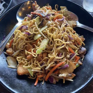 Chicken Lo Mein