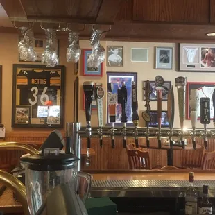 Lots of great beers on tap with a fun Unbeatable Happy Hour. Ask the staff to spin the Harrigan's Happies discount wheel!