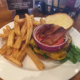 The Angus burger is wonderful!!!!