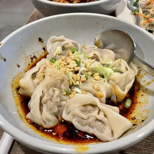 Spicy wonton