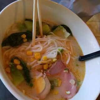 BBQ Pork Rice Noodle