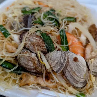 Taiwanese Style Fried Vermicelli