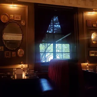 Ambiance is so qaint.