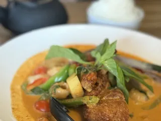 Super Thai Cuisine
