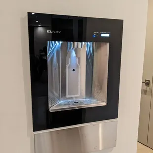 Filter water refill station