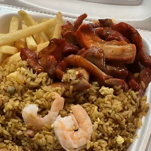 Costillas agridulce con arroz chino con camarones / sweet &amp; sour ribs w chines rice with shrimp