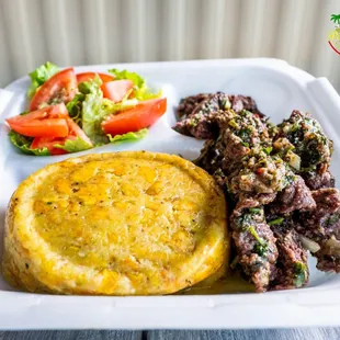 Churrasco con mofongo(skirt steak smashed plantain with garlic
