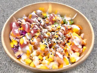 Poke house & tea bar