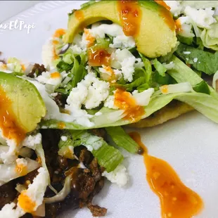 Sopes mexicanos.... mixtos,chorizo,asada, y pollo