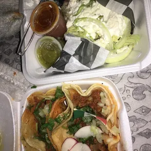 Chorizo tacos &amp; sopes !!