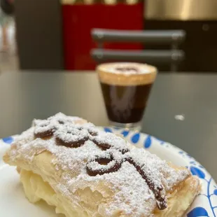 Snow Puffs &amp; Marrochino Caldo! Oh! I felt like I was back in Europe! Merci Kyra&amp;Janice for the Waialua treat:)