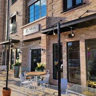 Pablo's is Standing Room Only at Happy Hour 032322 too windy outside.