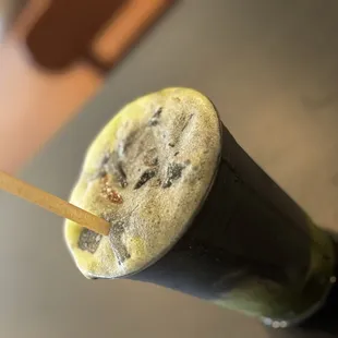 Iced Detox Matcha Latte -- with strawberry