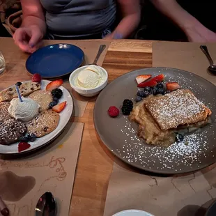 Birthday desserts. Apple Crumble.