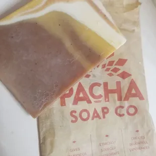 Love that this soap uses natural and organic ingredients and earth friendly packaging.