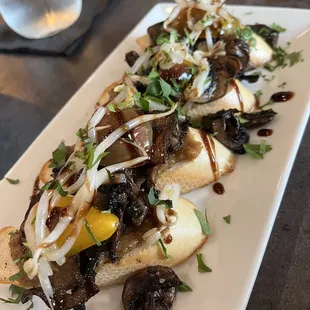Mushroom tartine
