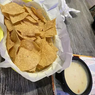 Queso and Chips