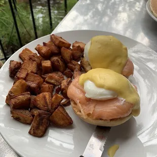 Lox Benedict