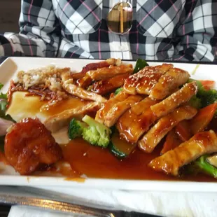 Chicken Teriyaki Dinner: chicken good, vegetables cold