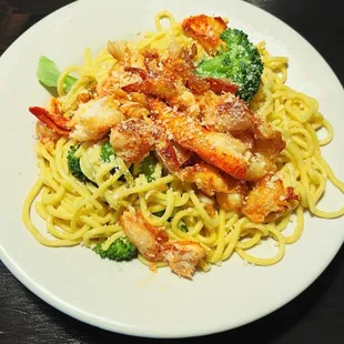 Garlic noodles with lobster