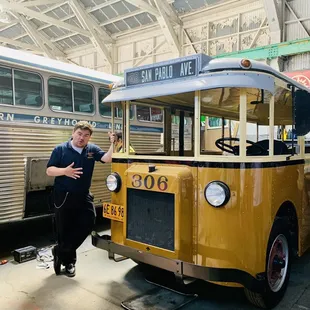 Twin Coach used in Oppenheimer