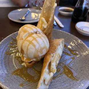 Crisby Dulce De Leche Spring Rolls