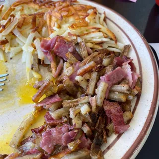 Homemade Corned Beef Hash & Eggs