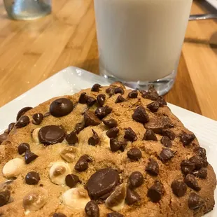 Cookie &amp; Milk