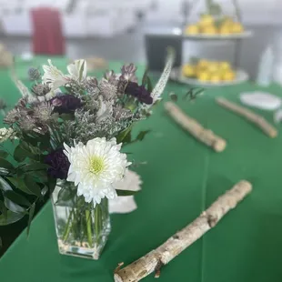 Gambero table flowers