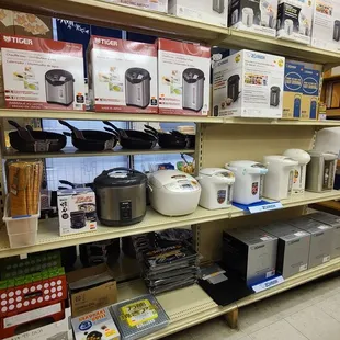 Kitchen Appliances  04-13-2023