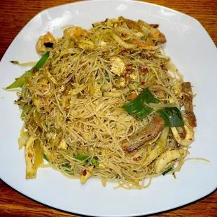 Singapore Chow Mei Fun w. Curry